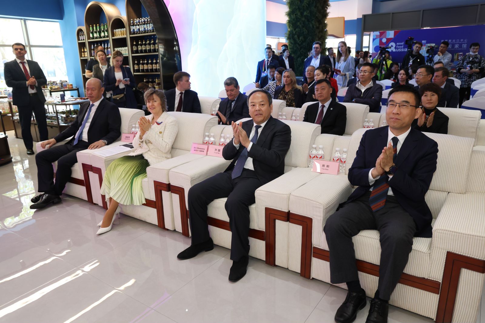 Российский экспортный центр открыл в Харбине новую точку продвижения российских продуктов питания  - фото 2