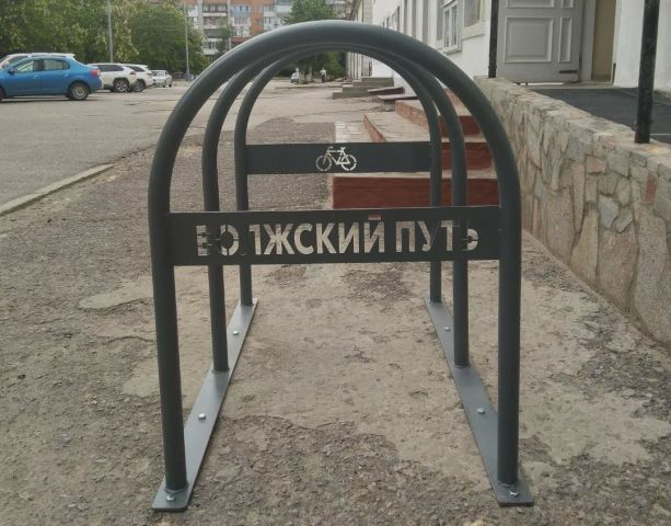 Мы ставим скамейки и велопрарковки в Волгограде... - фото 8