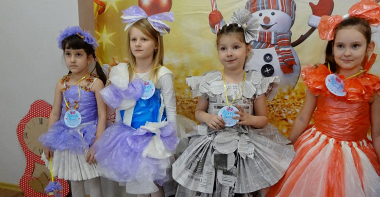  В Тамбове в детском саду «Русалочка» прошло дефиле новогодних костюмов из пакетов, фольги и утеплителя - фото 3