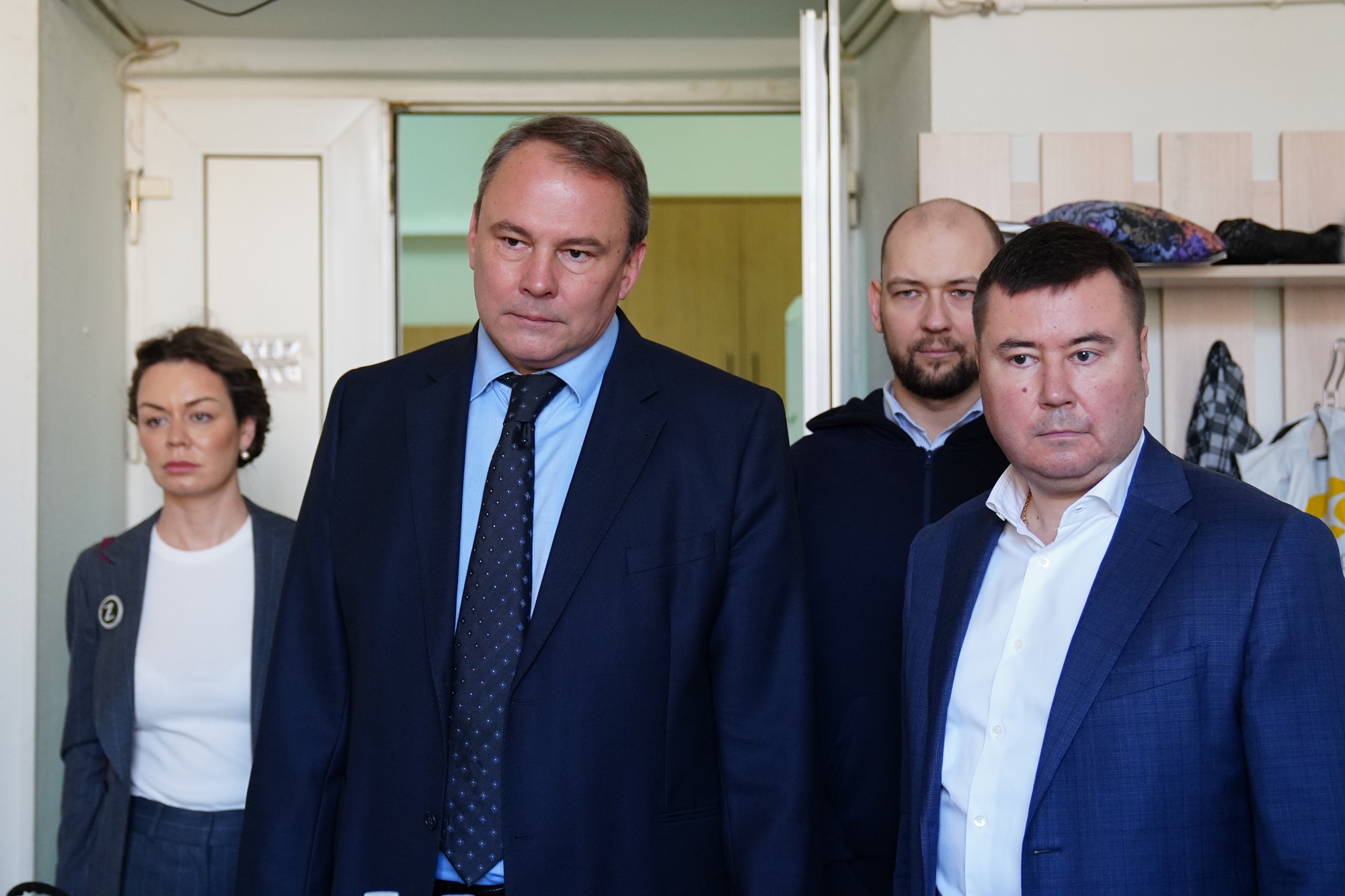 Петр Толстой навестил участников СВО в госпитале им. Н.Н. Бурденко - фото 6