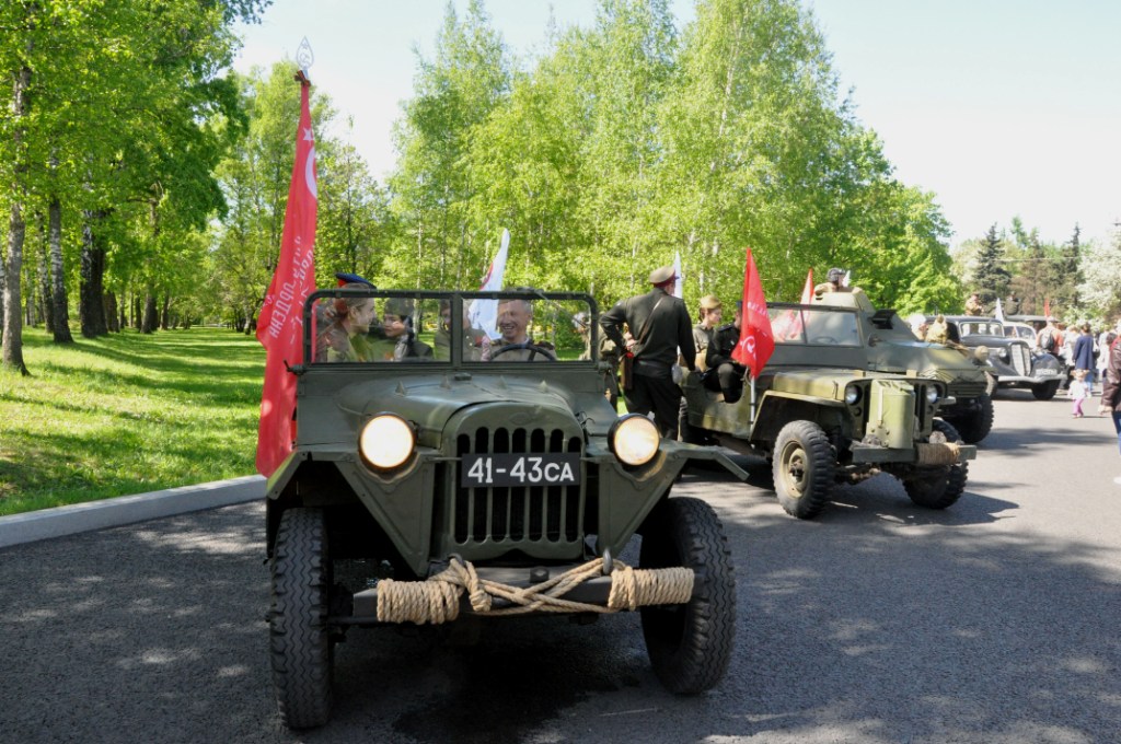 Автопробег на автомобилях времен Великой Отечественной войны - фото 2