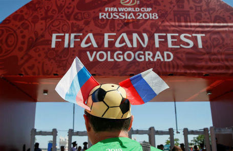 Не футбол покорит Россию, а Россия покорила футбол - ИноСМИ - фото 1