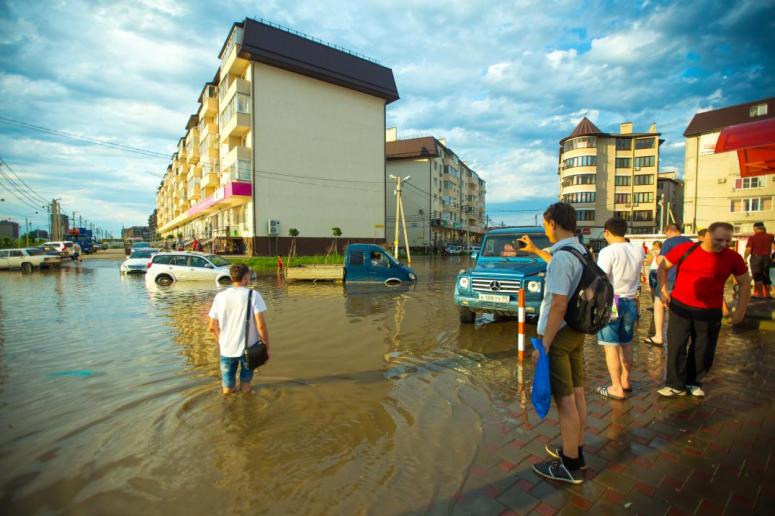Удар стихии на юге России - фото 4