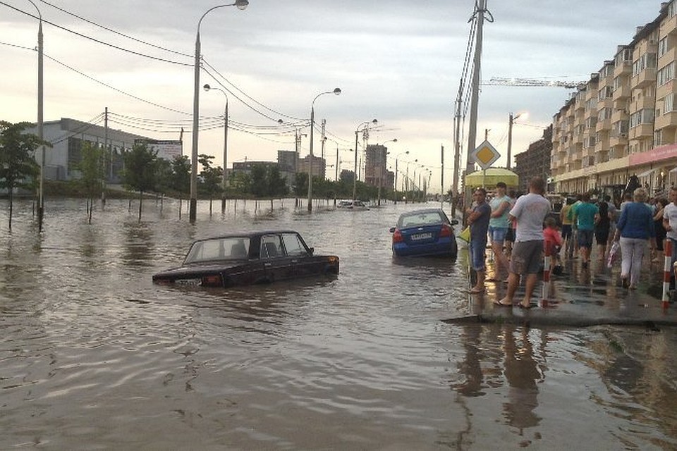 Удар стихии на юге России - фото 7