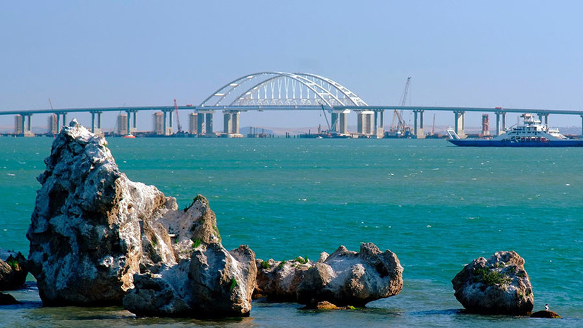 Завершается укладка железнодорожных путей к Крымскому мосту - фото 1