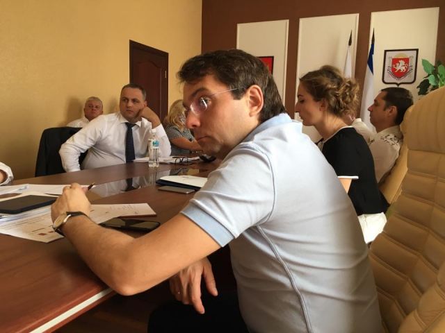 Чибис: страшилки про горы мусора на пляже в Крыму — во многом преувеличение - фото 3