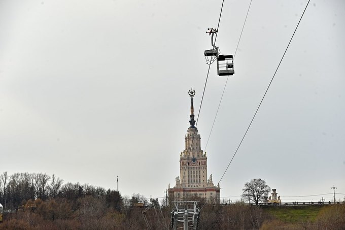 На Воробьевых горах в Москве открылась первая канатная дорога - фото 1