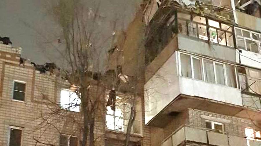 В многоэтажке города Шахты прогремел взрыв - фото 2