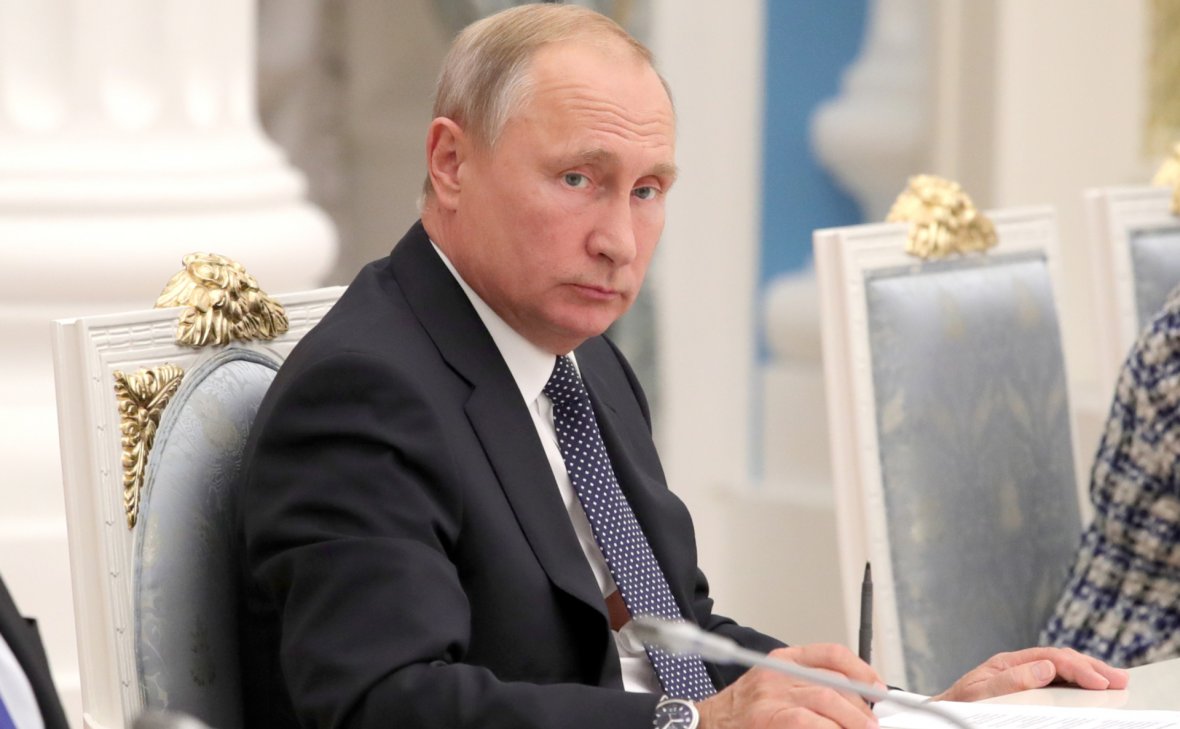 Президент подписал закон об отмене надбавок к пенсиям парламентариев - фото 1