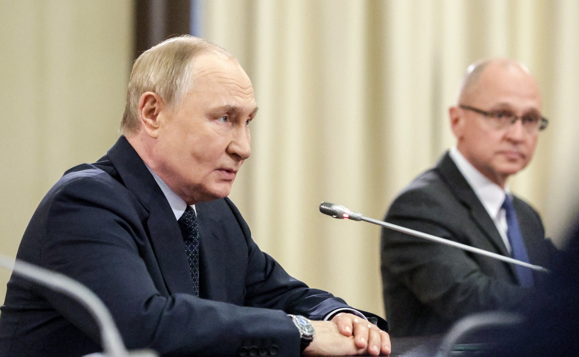 Владимир Путин высказал свою позицию по поводу квартальных индексации пенсий и социальных выплат - фото 1