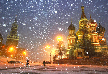 Moscow-Falling-Snow