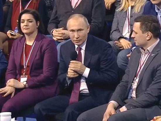 Владимир Путин видит решение проблем незаконных свалок экономическими методами - фото 1