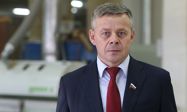 Состоялось пленарное заседание в рамках IV Всероссийского форума легкой промышленности по вопросам развития потребительского рынка и борьбе с контрафактом - фото 2