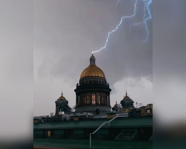 Гроза в Санкт-Петербурге 18 мая 2021 - фото 18