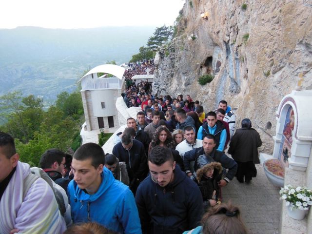 Черногория празднует день Святого Василия Острожского – исцелителя души и тела  - фото 5