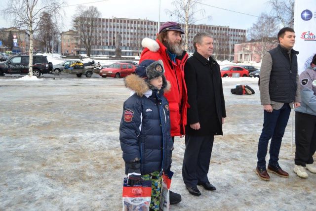 Презентация старта "Онежского Поморья" в Петрозаводске. Улыбаемся и машем...  - фото 4