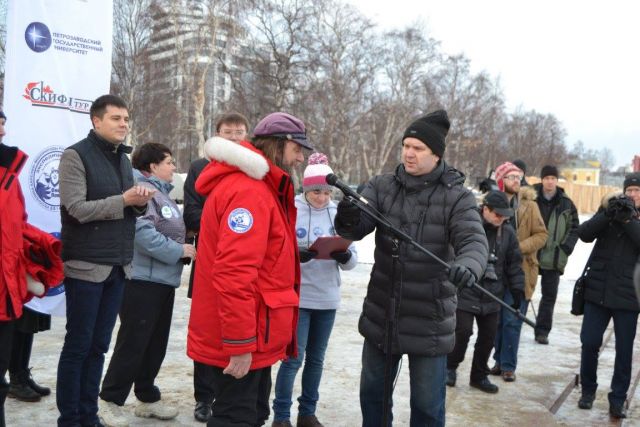 Презентация старта "Онежского Поморья" в Петрозаводске. Улыбаемся и машем...  - фото 45