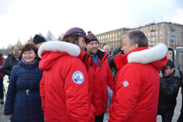 Презентация старта "Онежского Поморья" в Петрозаводске. Улыбаемся и машем...  - фото 49