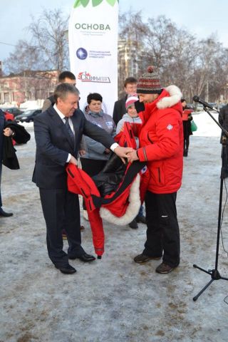 Презентация старта "Онежского Поморья" в Петрозаводске. Улыбаемся и машем...  - фото 13