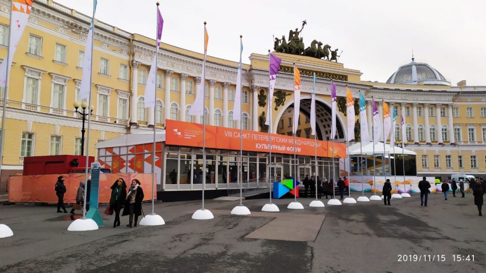 Санкт-Петербургский культурный форум утонул в криминальной Мойке (ФОТО, ВИДЕО) - фото 1