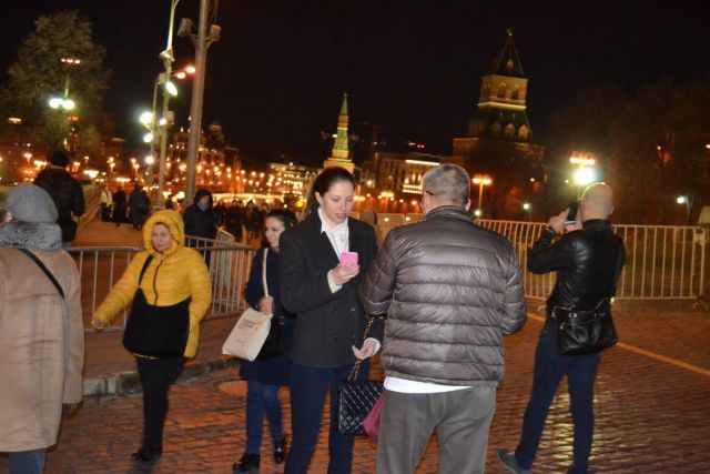 Час Земли в Москве. Очень много хороших фотографий  - фото 32