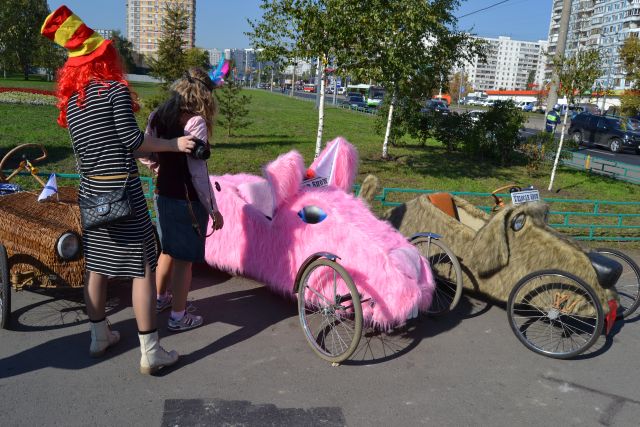 День без автомобиля в Москве встречали на велосипедах  - фото 10