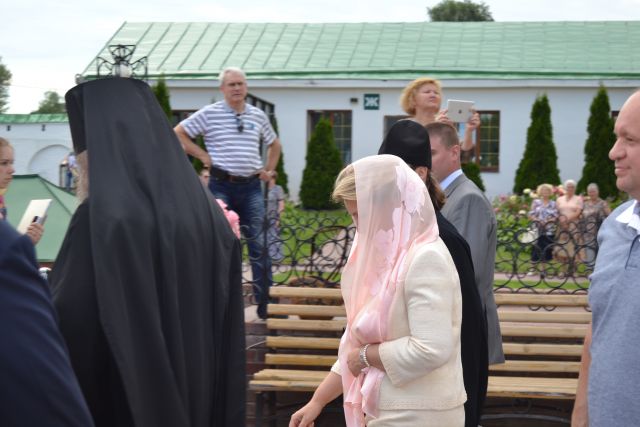 Светлана Медведева посетила Спасо-Преображенский мужской монастырь в городе Муроме - фото 29