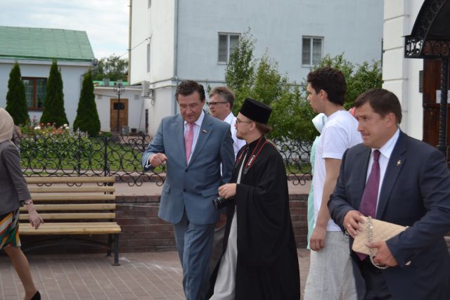 Светлана Медведева посетила Спасо-Преображенский мужской монастырь в городе Муроме - фото 33