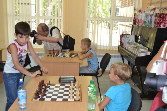 Аркадий Дворкович ищет кадры среди шахматистов  - фото 36