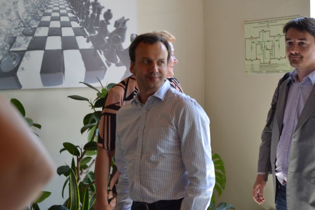 Аркадий Дворкович ищет кадры среди шахматистов  - фото 38
