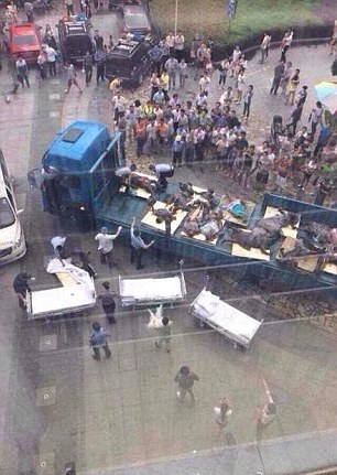 Взрыв на китайском автозаводе унес жизни 68 человек и еще более 100 человек серьёзно ранены - фото 6