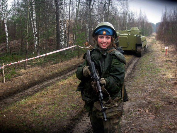 Ответ на Кончиту. Российская десантница Юлия Харламова - фото 19