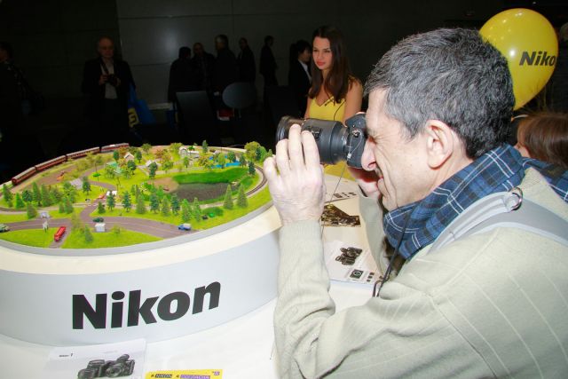 В Москве, в выстовочном комплексе "Крокус-Экспо" открылась выставки фототехники - фото 3