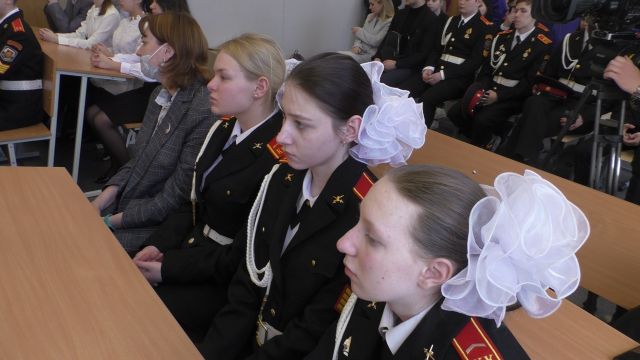 2090 учителя. Школа имени Паперника 2090. Школа 2090 учителя. Школа 2090 корпус 2. Учитель Московской школы им Паперника Арутюн Никитович.