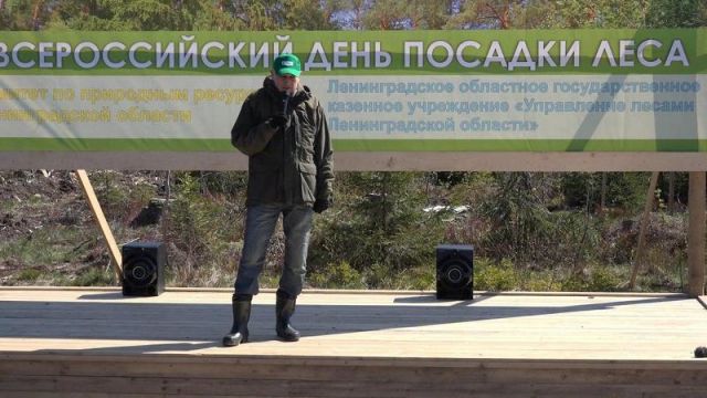 Дрозденко на мотоцикле приехал в лесничество на День посадки леса – видео - фото 1