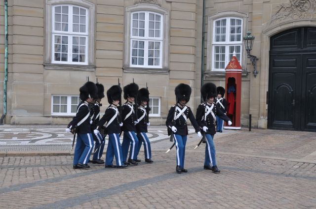Дания. Королевская лейб-гвардия. Стойкие не оловянные солдатики - фото 7