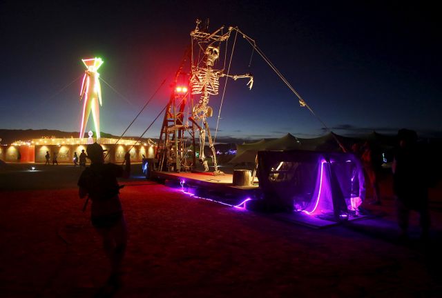 Вечный Огонь. Burning Man в стране пустынного сюра - фото 48