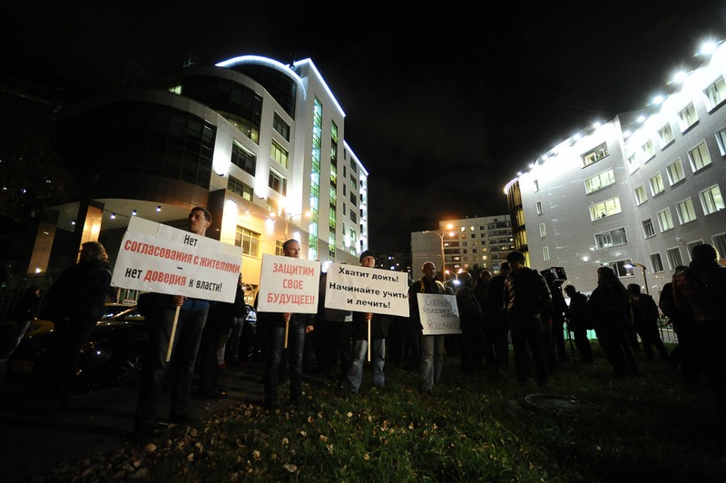 Платные парковки в Москве: ЗА — правительство, против — "охреневшие" автомобилисты - фото 6