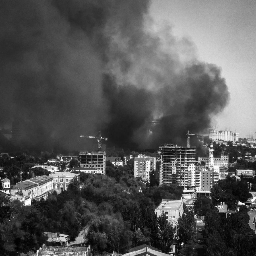 Армагеддон в Ростове. Город в огне (ФОТО, ВИДЕО) - фото 7