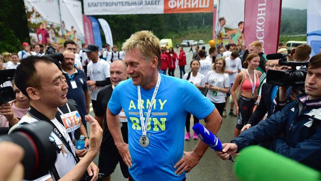 Святее папы римского: Песков превзошёл Донского в экофанатизме - фото 2