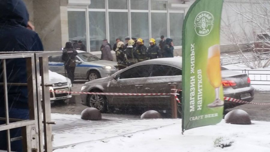 Взрыв в Санкт-Петербурге рядом с библиотекой - фото 2