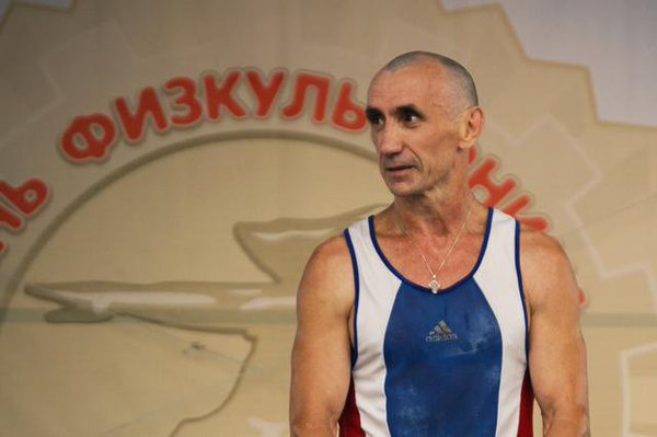 Пенсионер установил мировой рекорд в подтягиваниях - фото 1