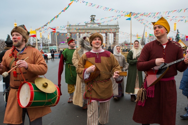 maslenitsa-na-vdnx-2016-2