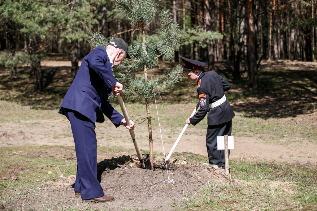  Встреча на Москве-реке: посадка деревьев в Серебряном Бору  - фото 23