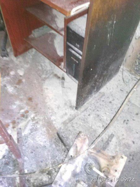 "У нас горит школа": нож, поджог учительницы и неудачный суицид в Стерлитамаке (ФОТО, ВИДЕО, СПИСОК ПОСТРАДАВШИХ)(18+) - фото 27