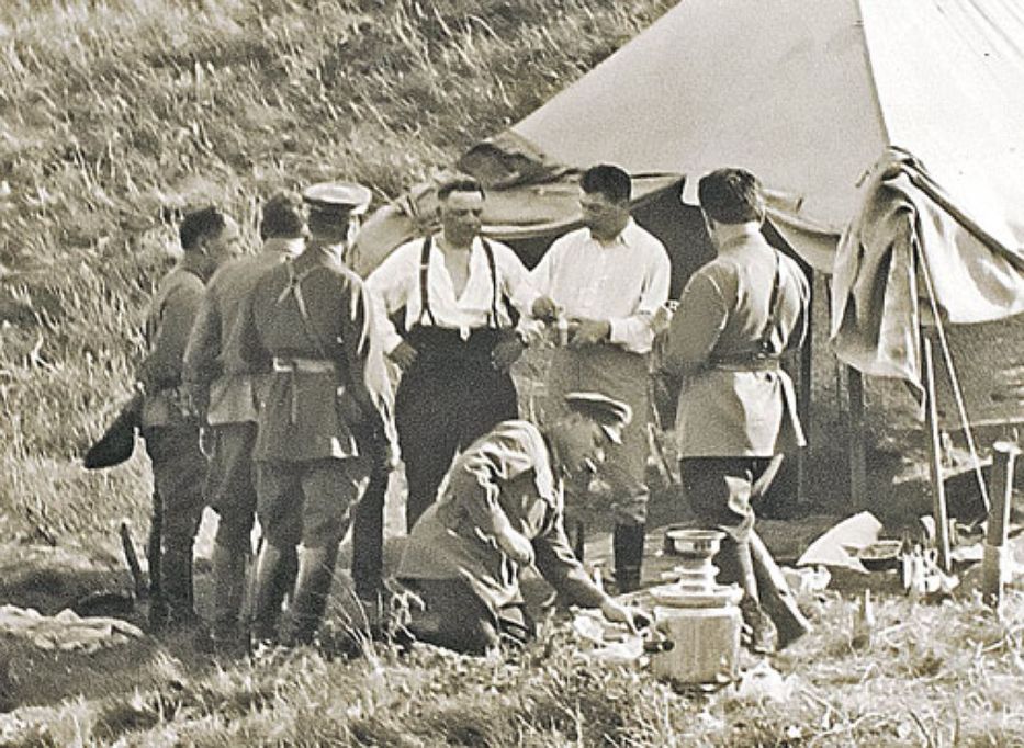 Загадки к 130-летию И. В. Сталина - фото 16