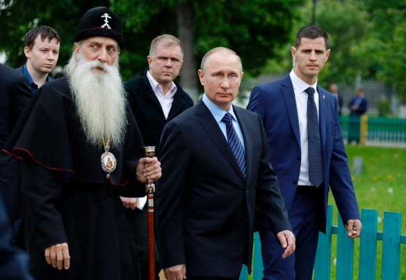 Президент Путин посетил старообрядцев - в первый раз глава государства за 350 лет. - фото 1