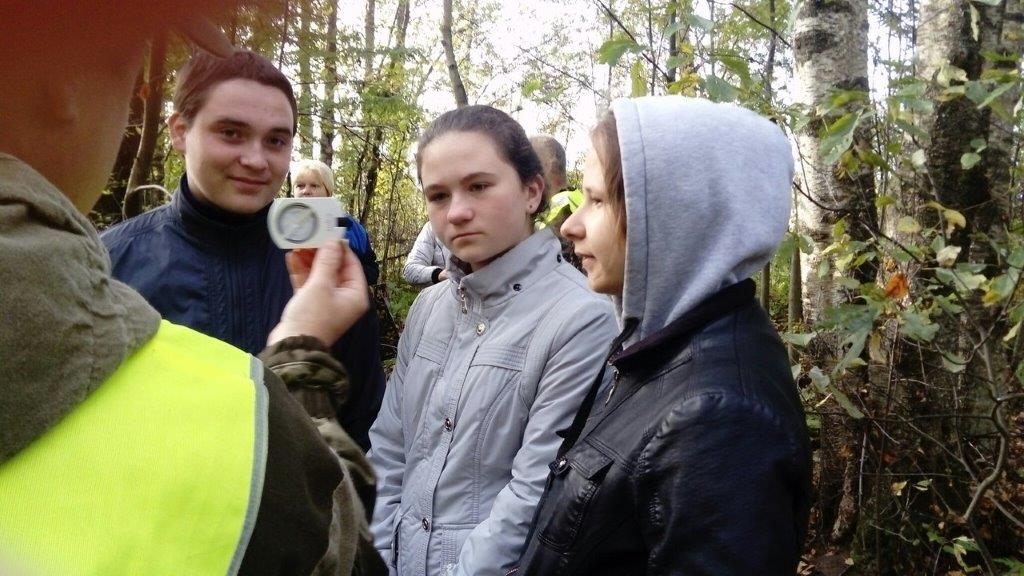 Члены школьного лесничества «Зеленая планета» под руководством ярославских лесников начали учебно-исследовательскую деятельность - фото 4