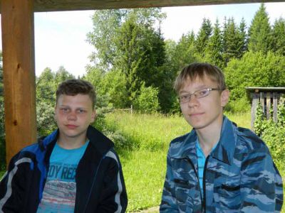 Ежегодно увлеченные природой юные шарьинцы участвуют в сменах профильного лагеря труда и отдыха при эколого-биологическом центре «Следово» - фото 1