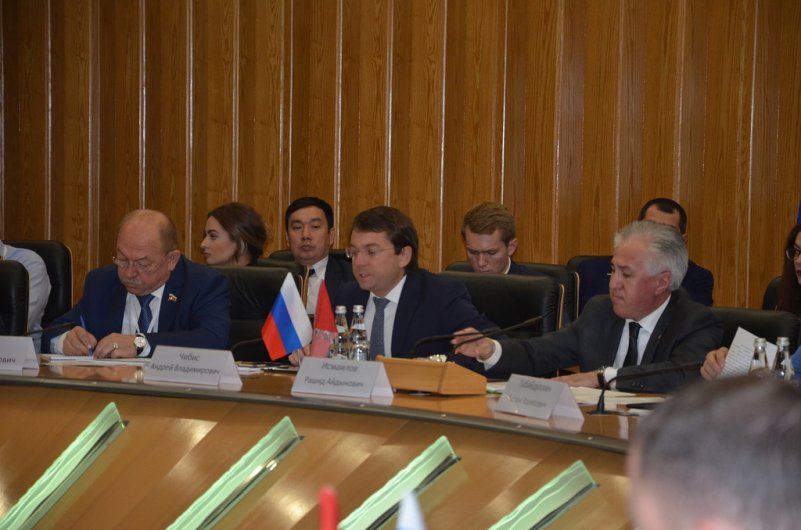 Александр Коган примет участие в круглом столе для органов власти и бизнеса по вопросам обращения с отходами - фото 3